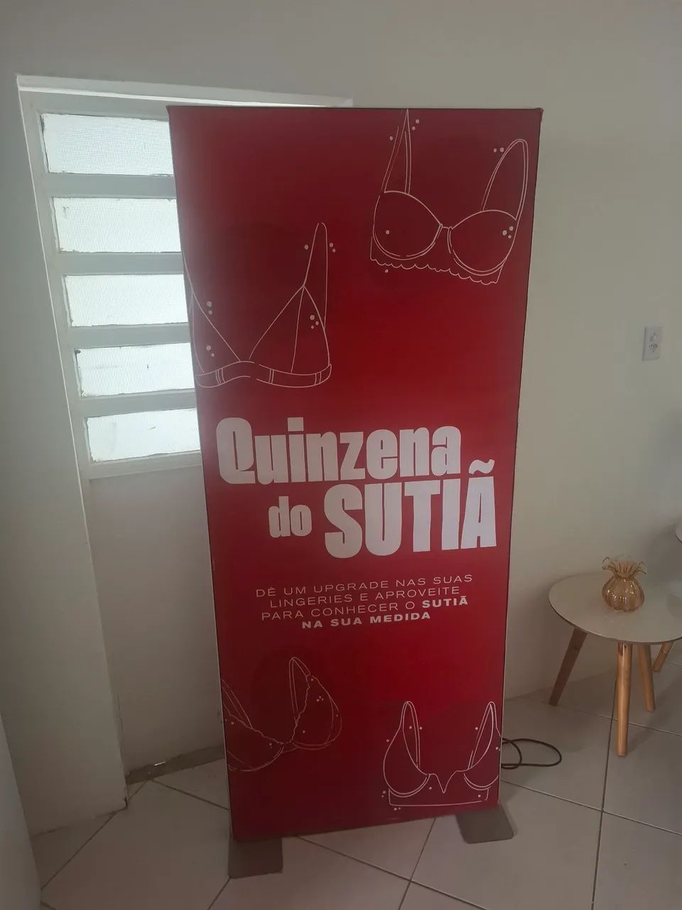 Totem para anúncios 