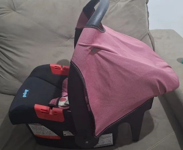 Bebê conforto com base para acoplar ambos marca Burigotto - Foto 5