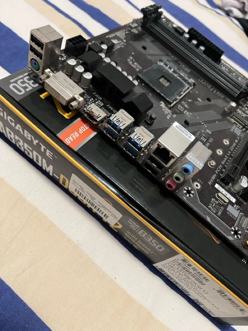 Placa mãe Gigabyte AB350M-DS3H  - Foto 4