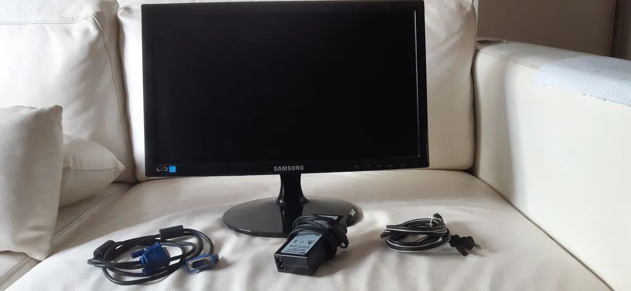 Monitor Samsung Pouco uso  - Foto 5