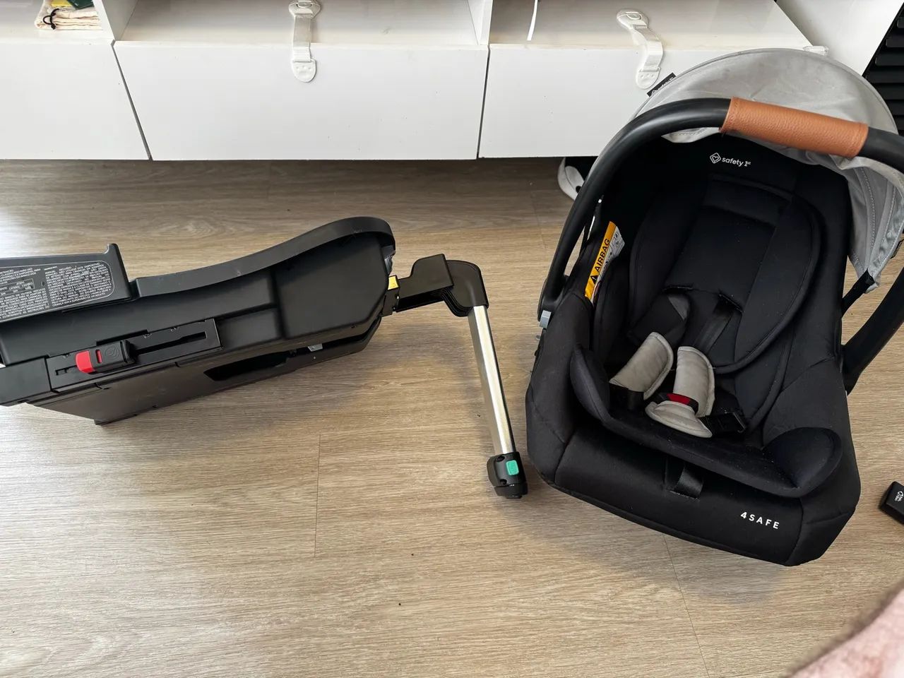 Bebê conforto Safety 1st e Base Isofix  - Foto 3