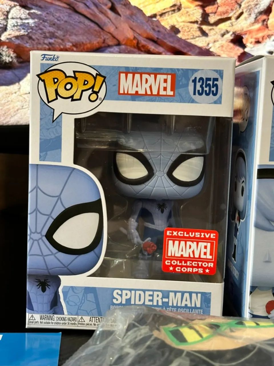 Funko Marvel Collector Corps Subscription Box: Spider-Man Blue - S - Foto 3