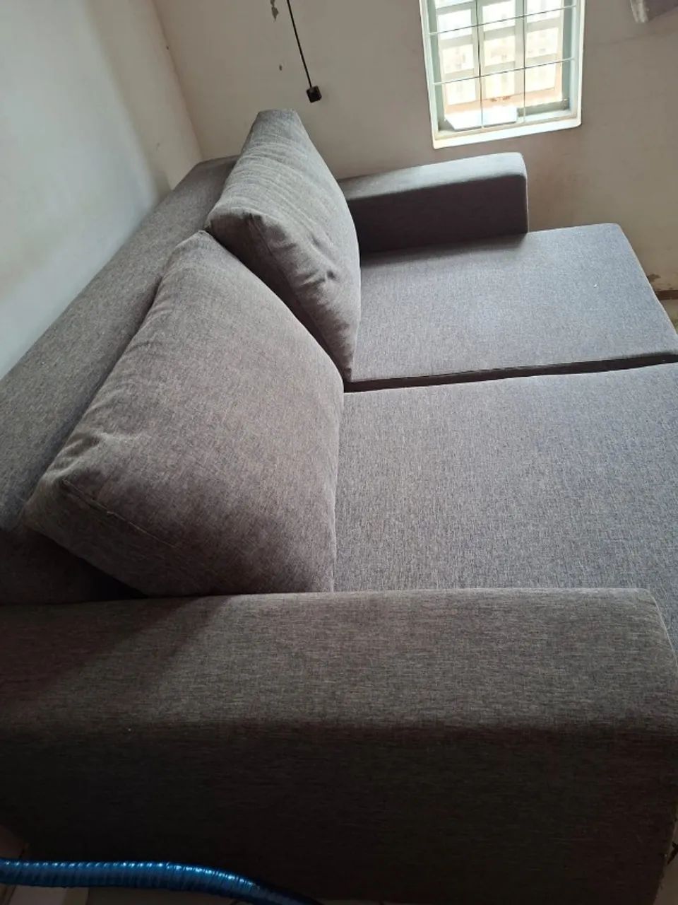VENDE-SE SOFÁ RETRÁTIL EM TECIDO LINHO - Foto 3