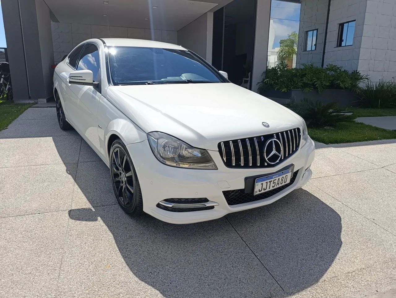 Mercedes-Benz C-180 CGI Coupe 1.8 16V 156cv Aut. 2012