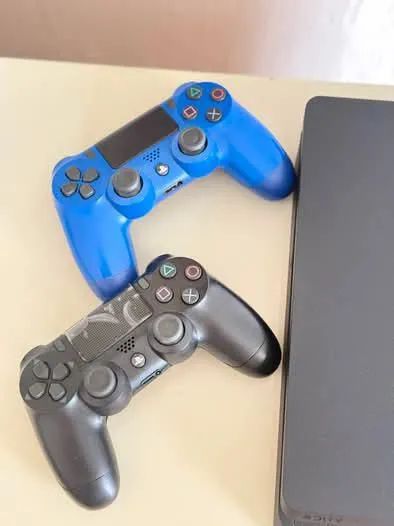 PLAYSTATION 4 1TB SLIM - Foto 4