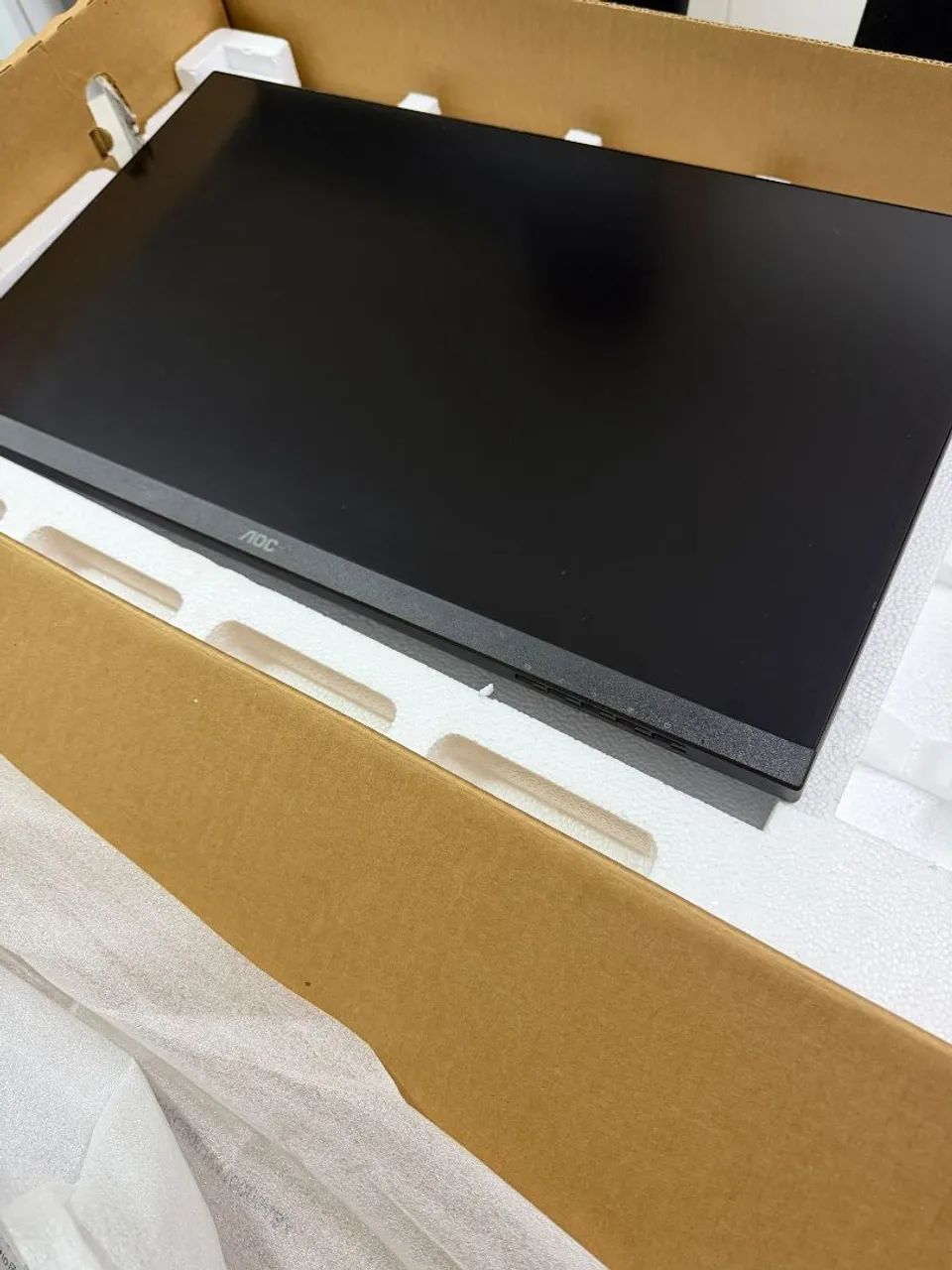 Monitor gamer AOC 27G4/P - 180hz, 0.5 MS - Foto 3
