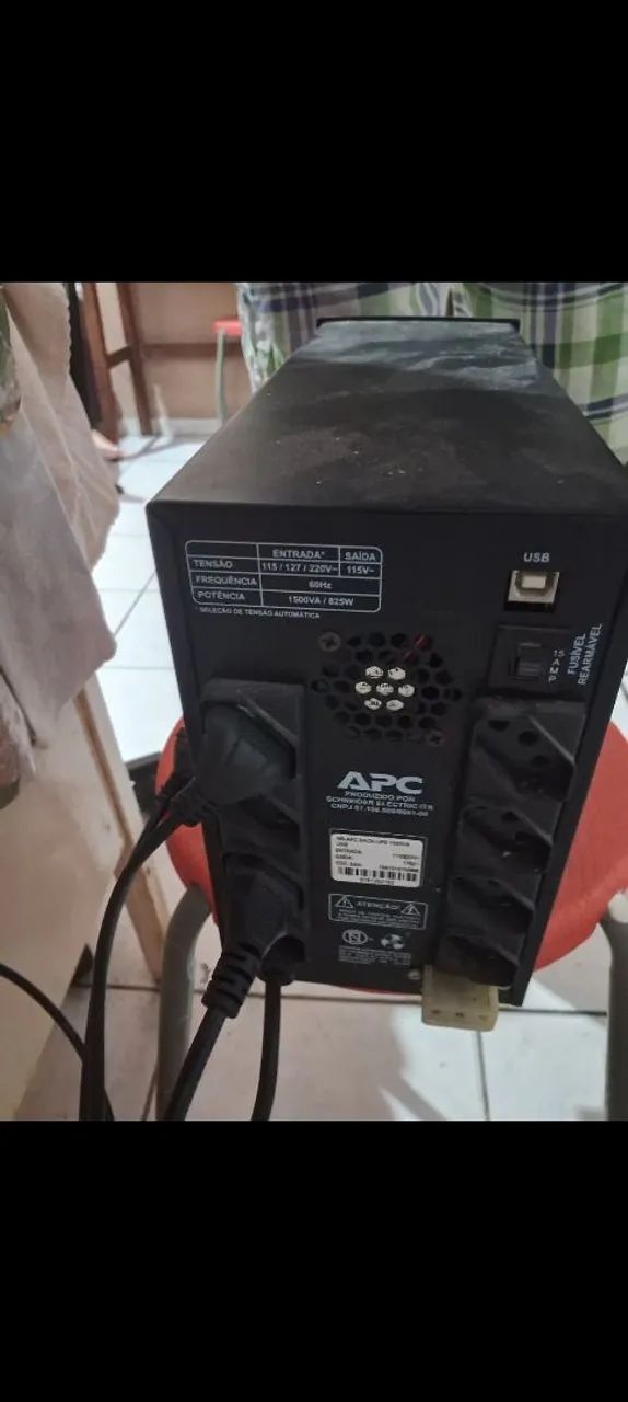 Estabilizador APC Back- UPS 1500  - Foto 2