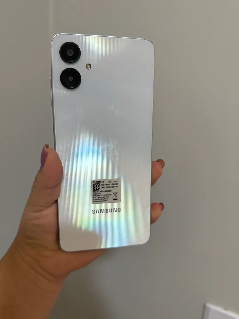 Samsung A06, 128 gigas - Foto 4