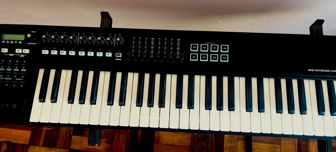 controlador Roland A-800pro - Foto 3