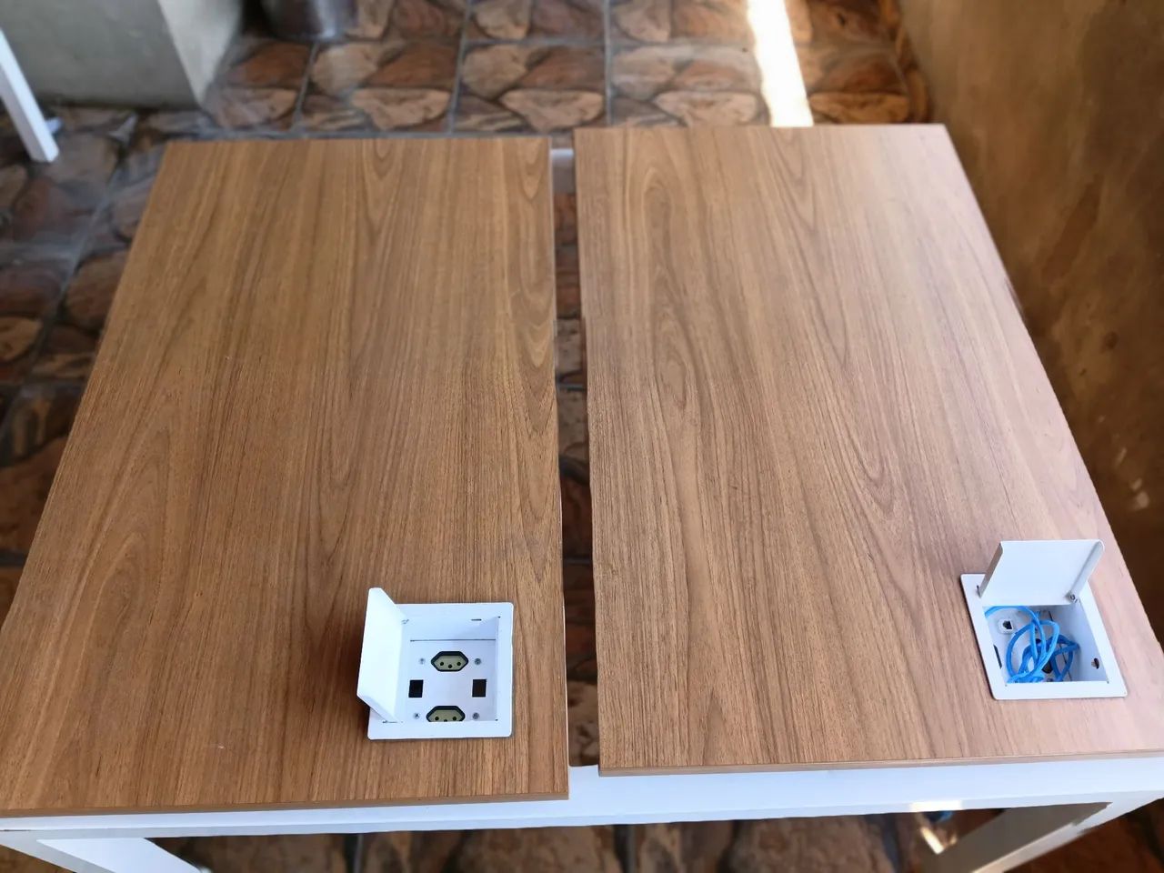 Mesa com tomada embutida  - Foto 2