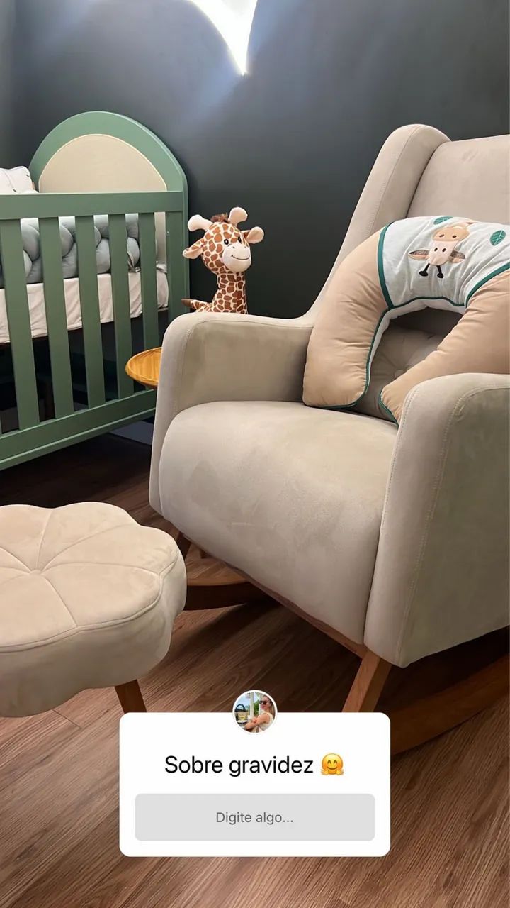 Berço semi novo, verde oliva 