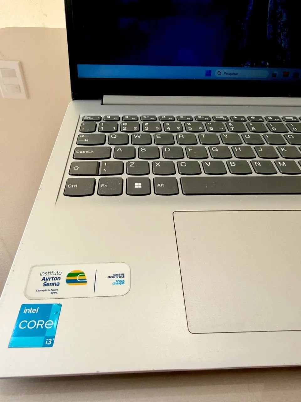 Notebook Lenovo i3 de 12 Ger 12 Gb RAM - Foto 2