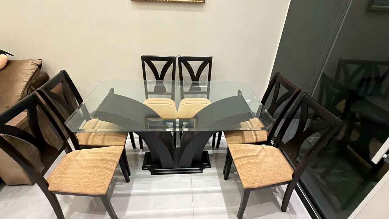 Vende-se Jogo de Jantar - Mesa c/ 6 Cadeiras - Foto 5