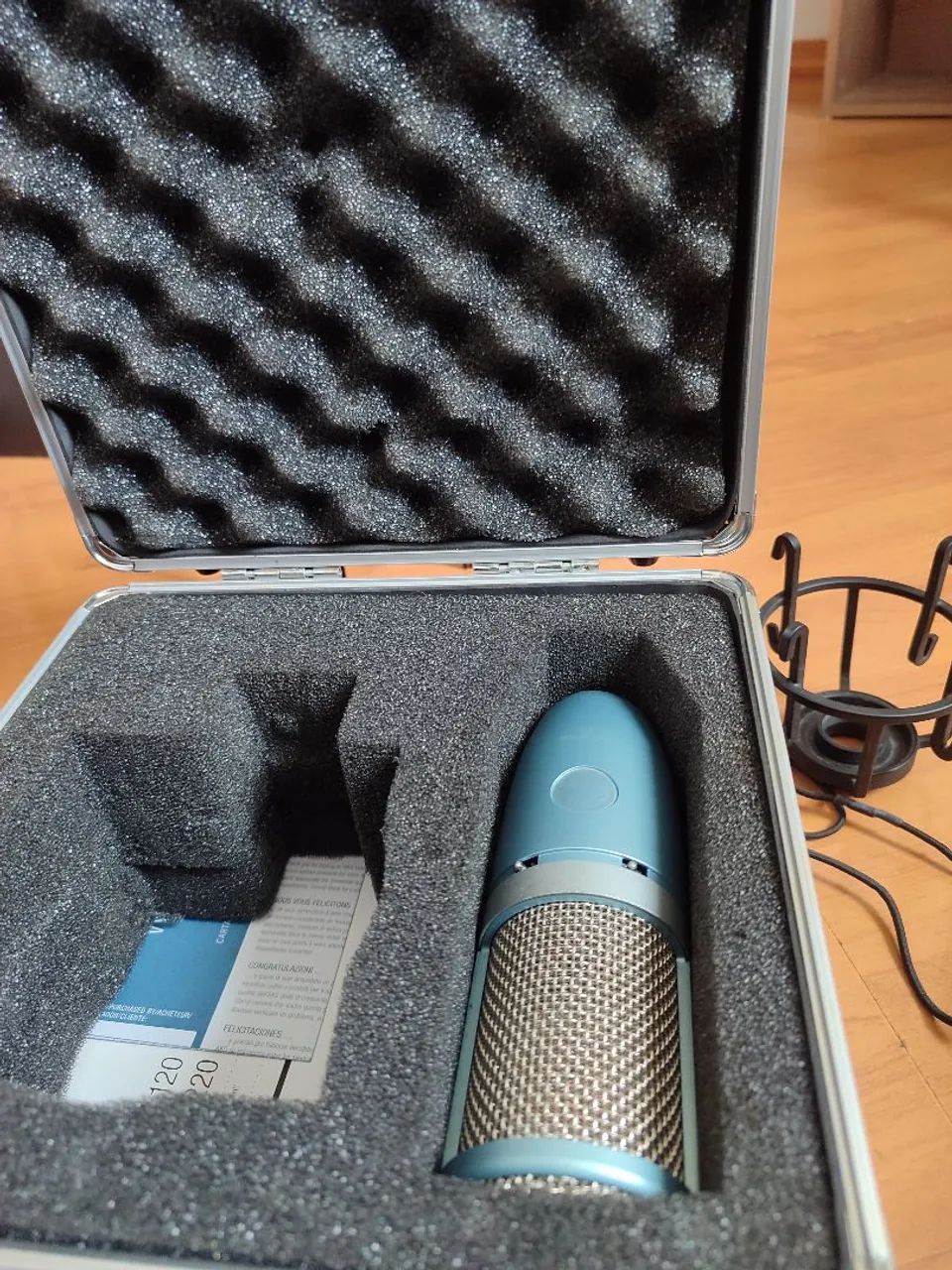 Microfone AkG P220 Azul - Excelente Sonoridade!  - Foto 3