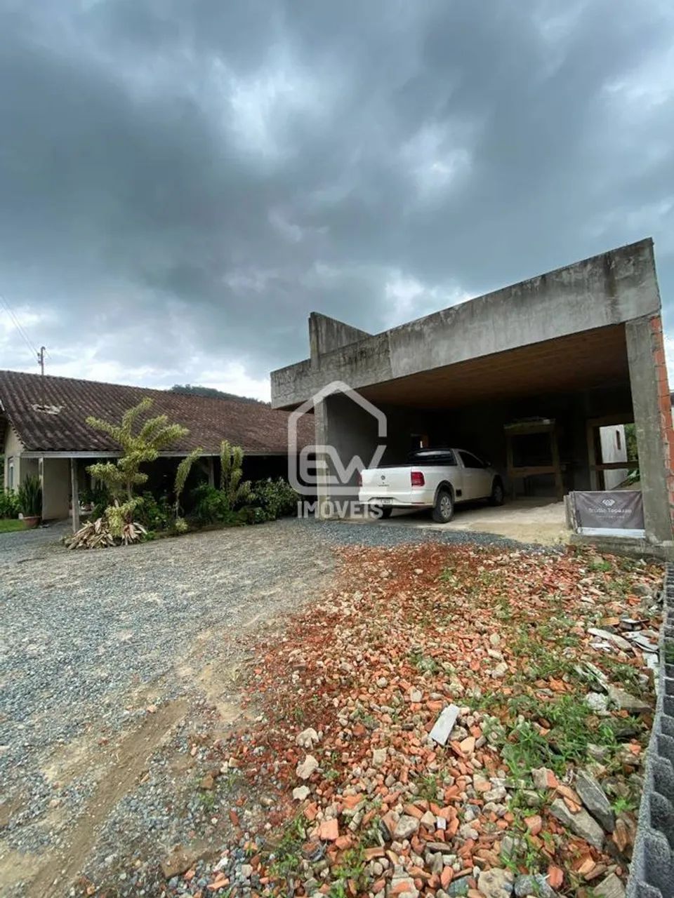 Casa Em Construção com 220m² em Massaranduba, SC - Foto 5