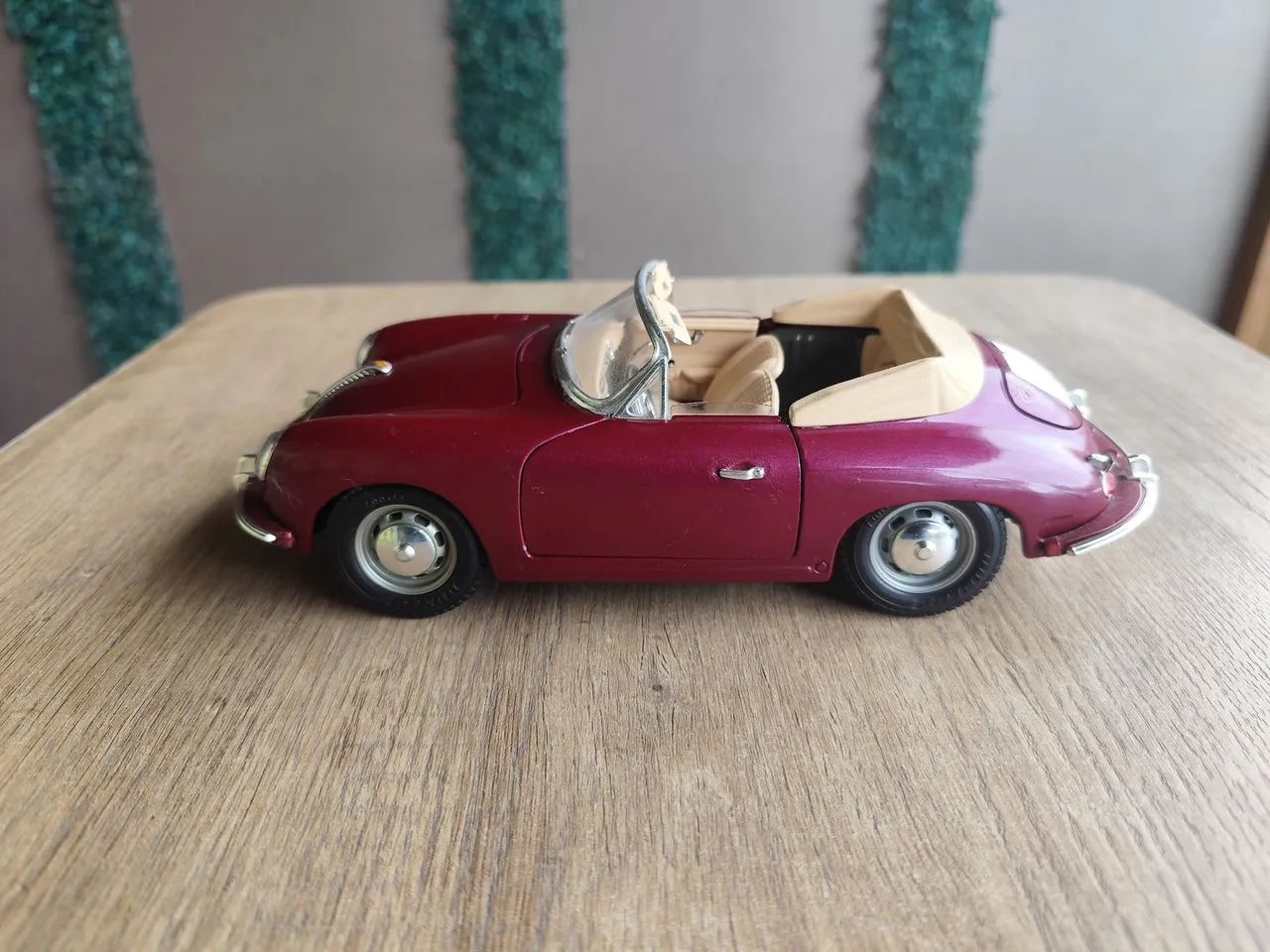 Porsche 356a cabriolet 1/18 