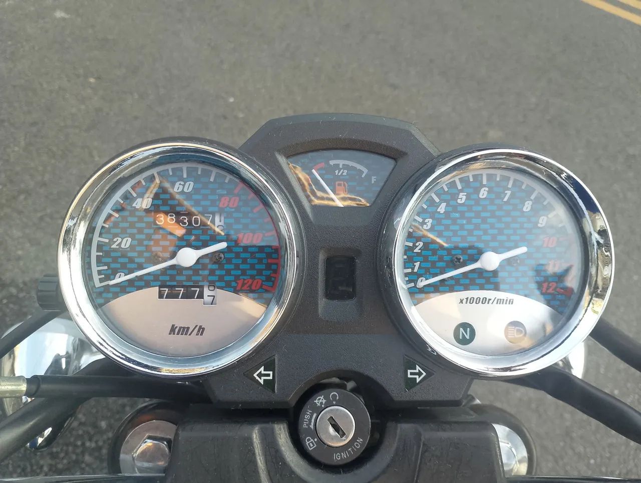 Moto restaurada - Foto 4