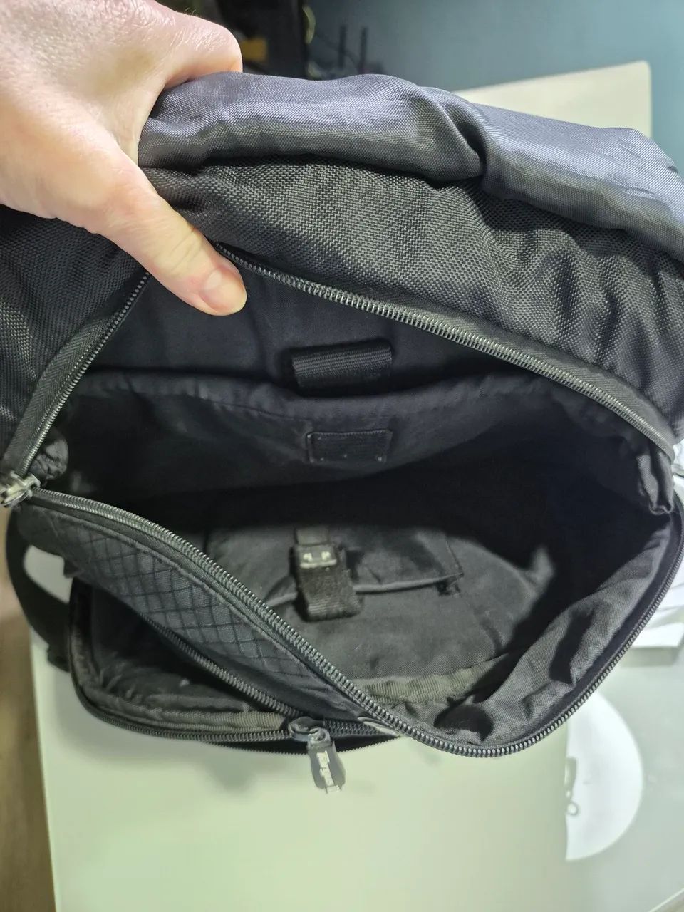 Mochila Grande usada em bom estado - Foto 5