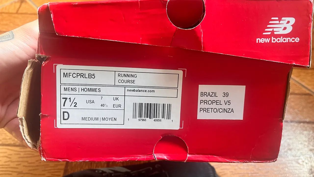 Tênis New Balance Fuelcell Propel V5 - Foto 2