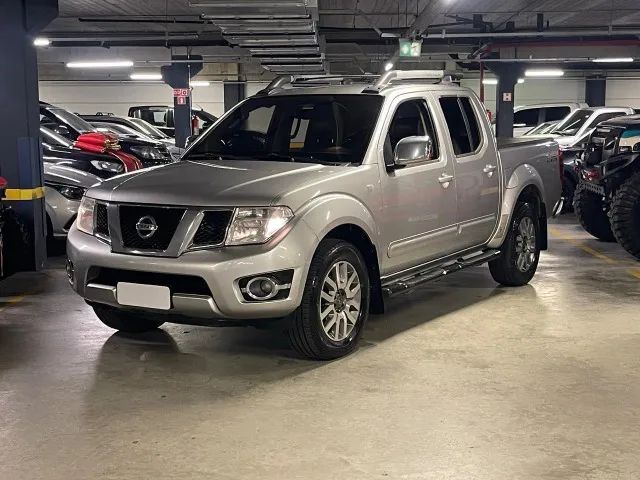 Nissan Frontier SL CD 4X4 2.5tb Diesel AUT 2014 - Foto 4