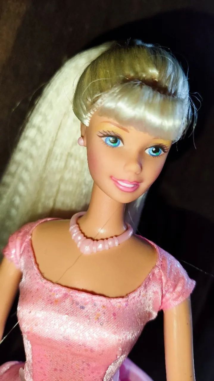 Barbie twirlin makeup 1997