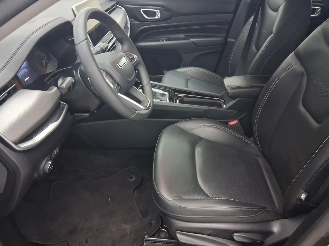 Jeep Compass LONG. T270 1.3 TB 4x2 Flex Aut., foto 17 de 18