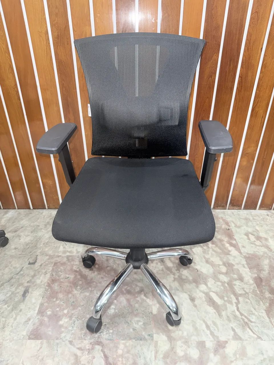 Cadeiras Executivas Ergonômicas com Tela Mesh - Foto 4