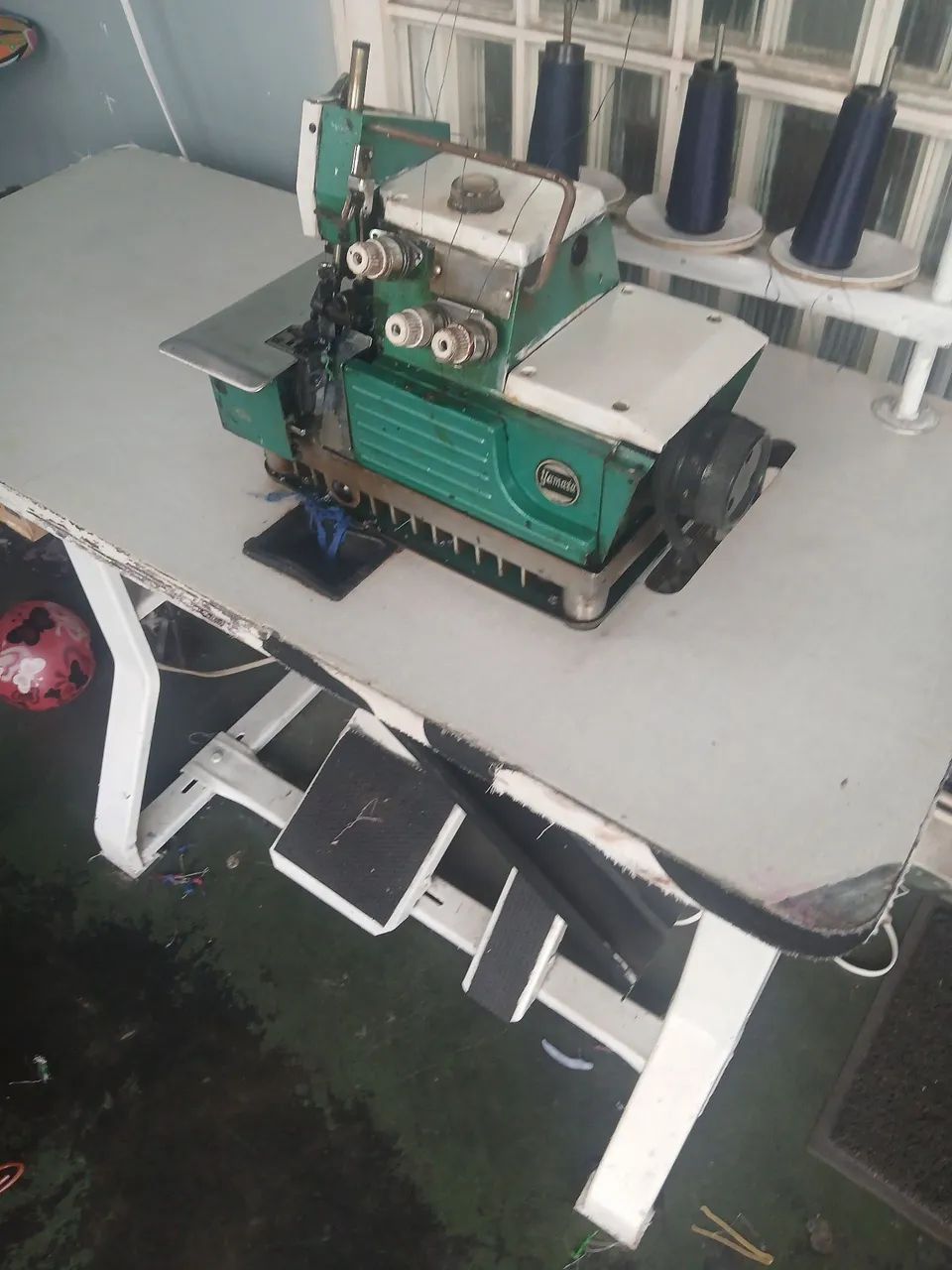 Máquina overlock yamata GN6-3
