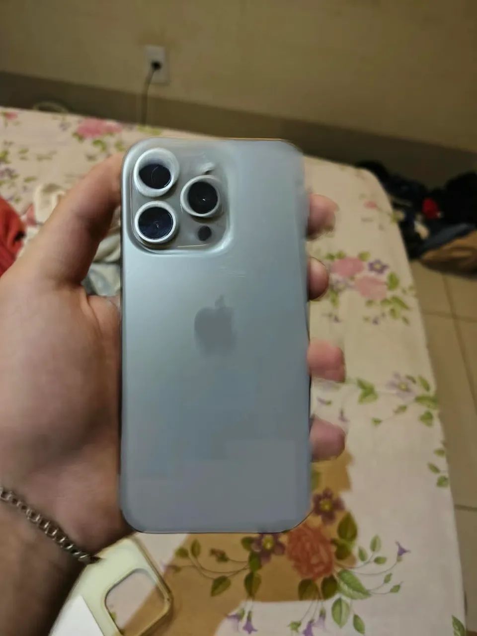 iPhone 15 pro 128gb - Foto 2