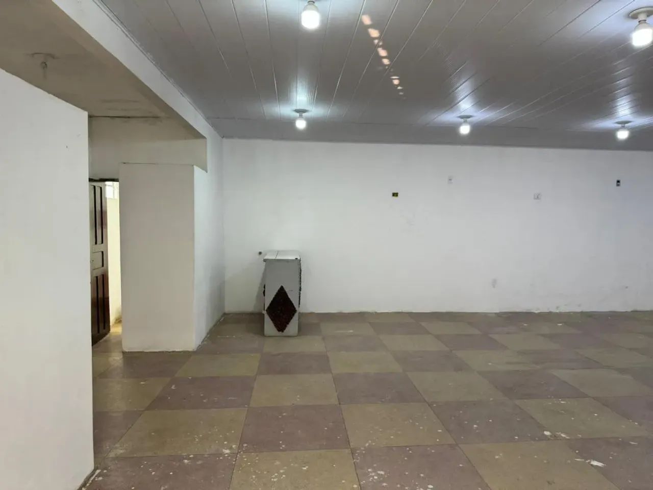 Ponto Comercial para Venda em Condado, Centro, 2 banheiros - Foto 2