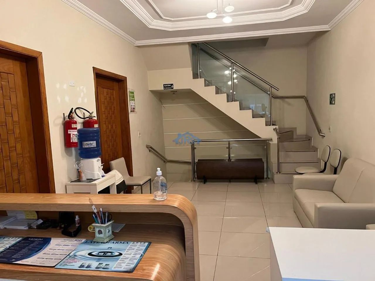 Prédio à venda e para alugar em Barueri, Centro, com 202 m², Cca - Foto 2