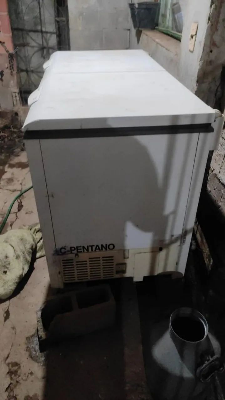 Vendo freezer horizontal duas portas  - Foto 4