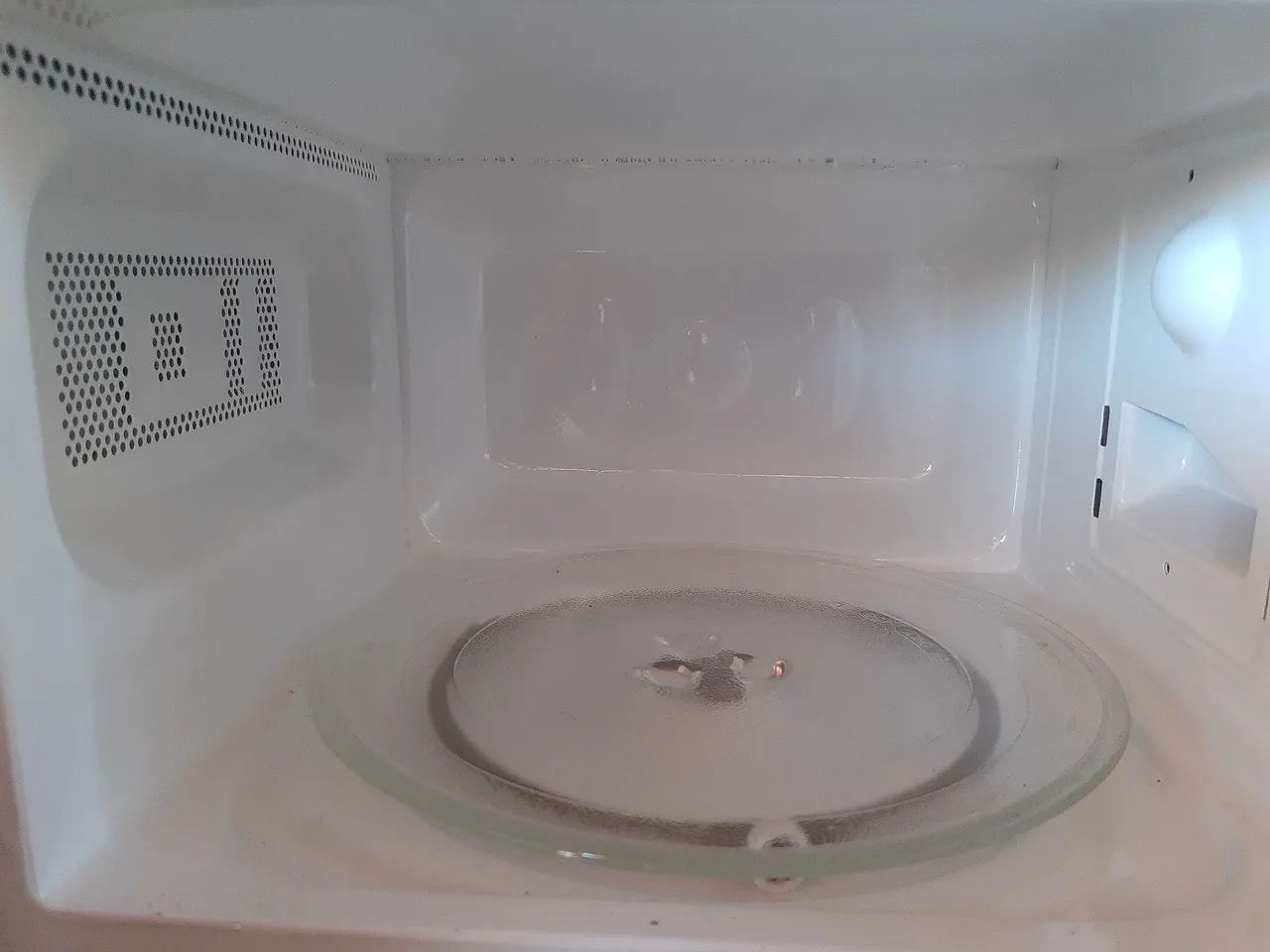 Microondas Midea 20 litros branco - Foto 4