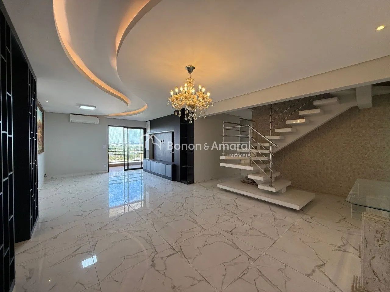 Cobertura à Venda Duplex Exclusiva com Rooftop e Piscina | Edifício Village no Bairro Moru