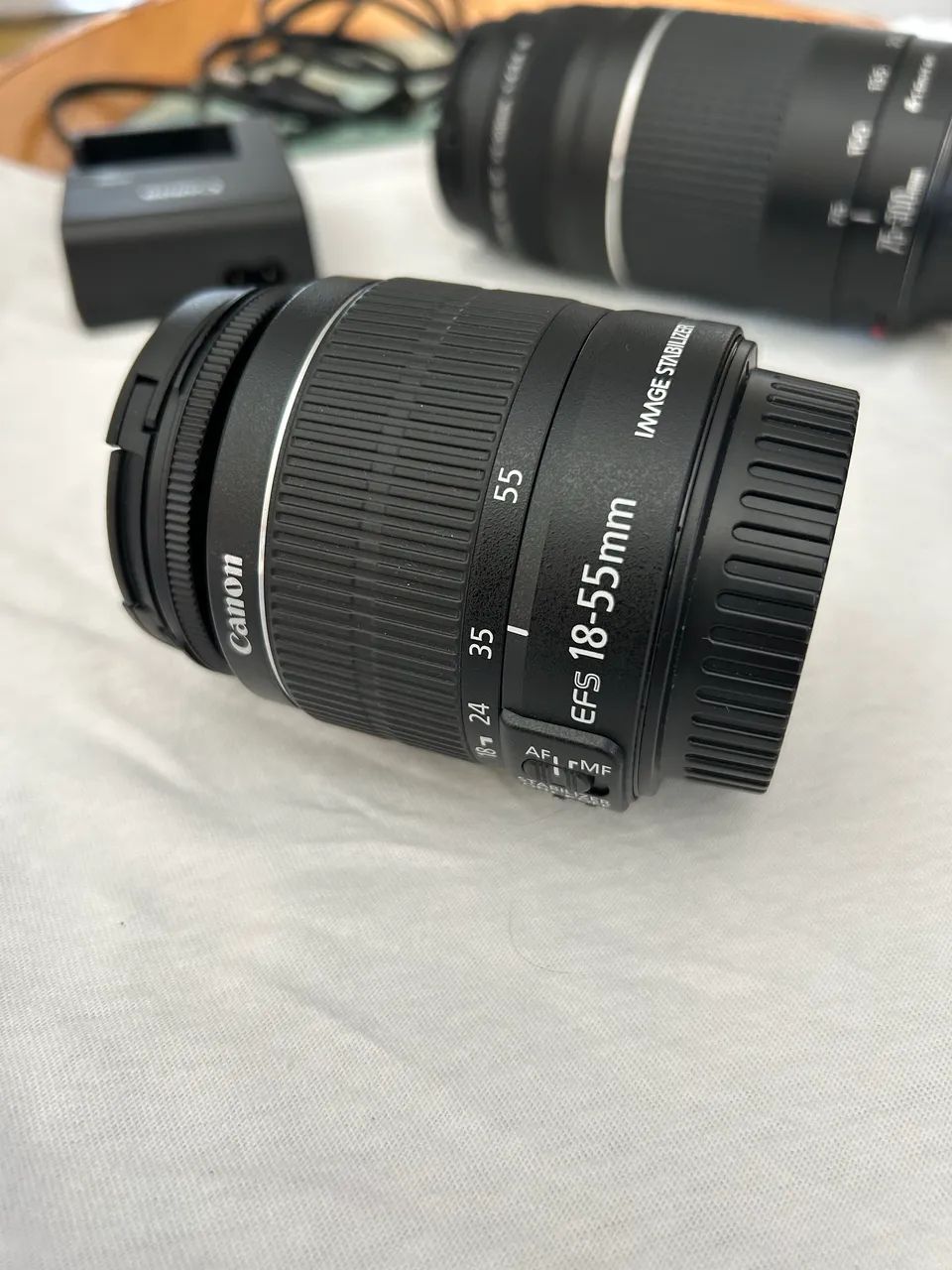 Vendo Camera Canon Rebel T7 + 2 lentes - Foto 3