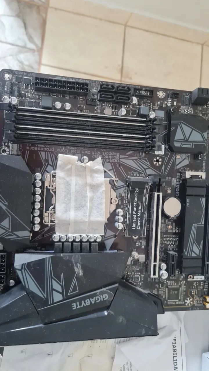 Gigabyte Z490M Gaming X DEFEITO - Foto 2