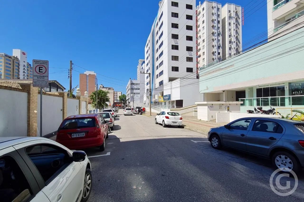 Apartamento amplo com conforto e praticidade no Estreito - Foto 4