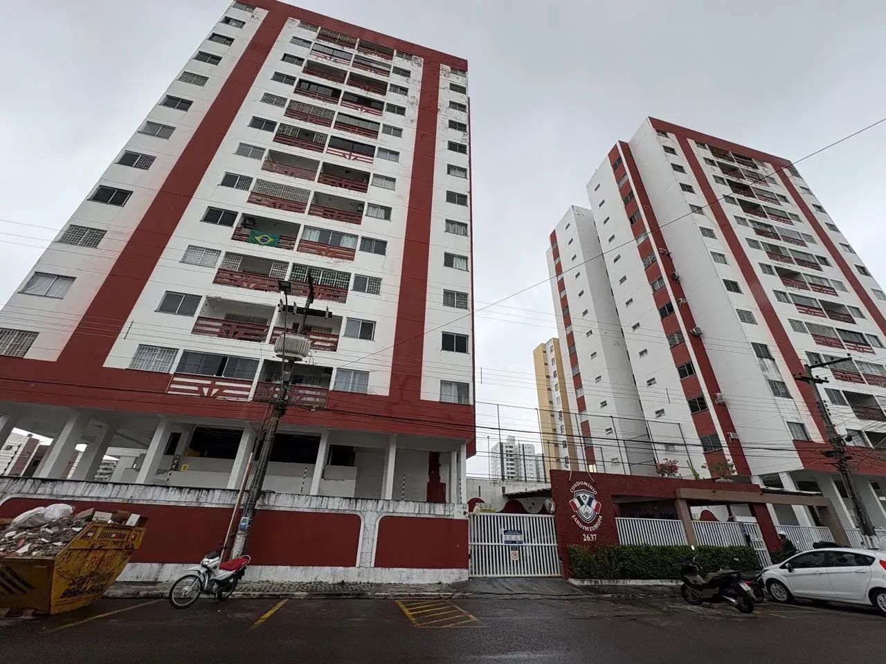 Apartamento 3/4 com 105m2 e Dependencia completa