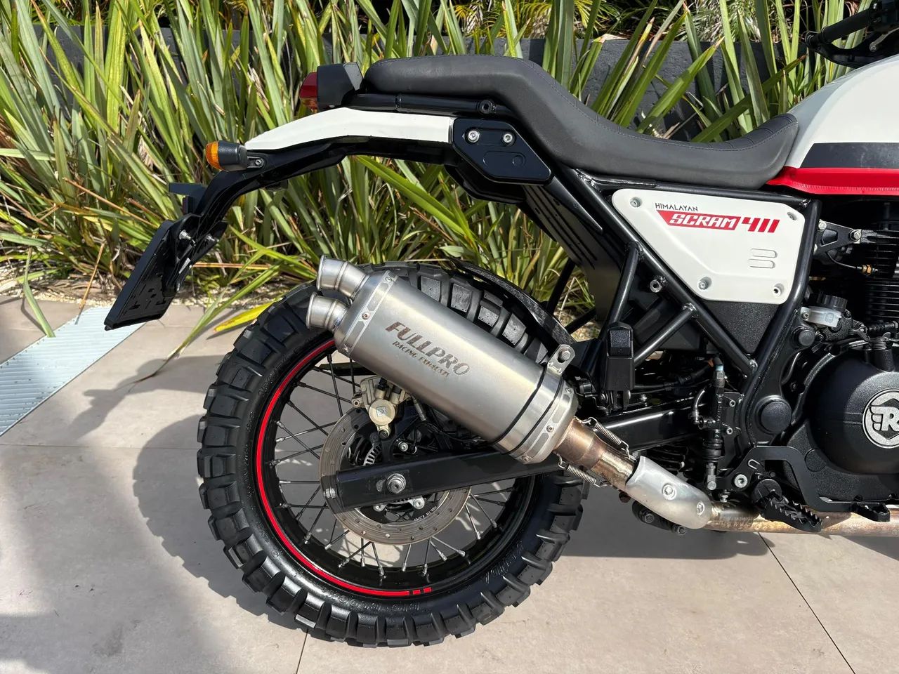 ROYAL ENFIELD SCRAM 411 2023 - Foto 5
