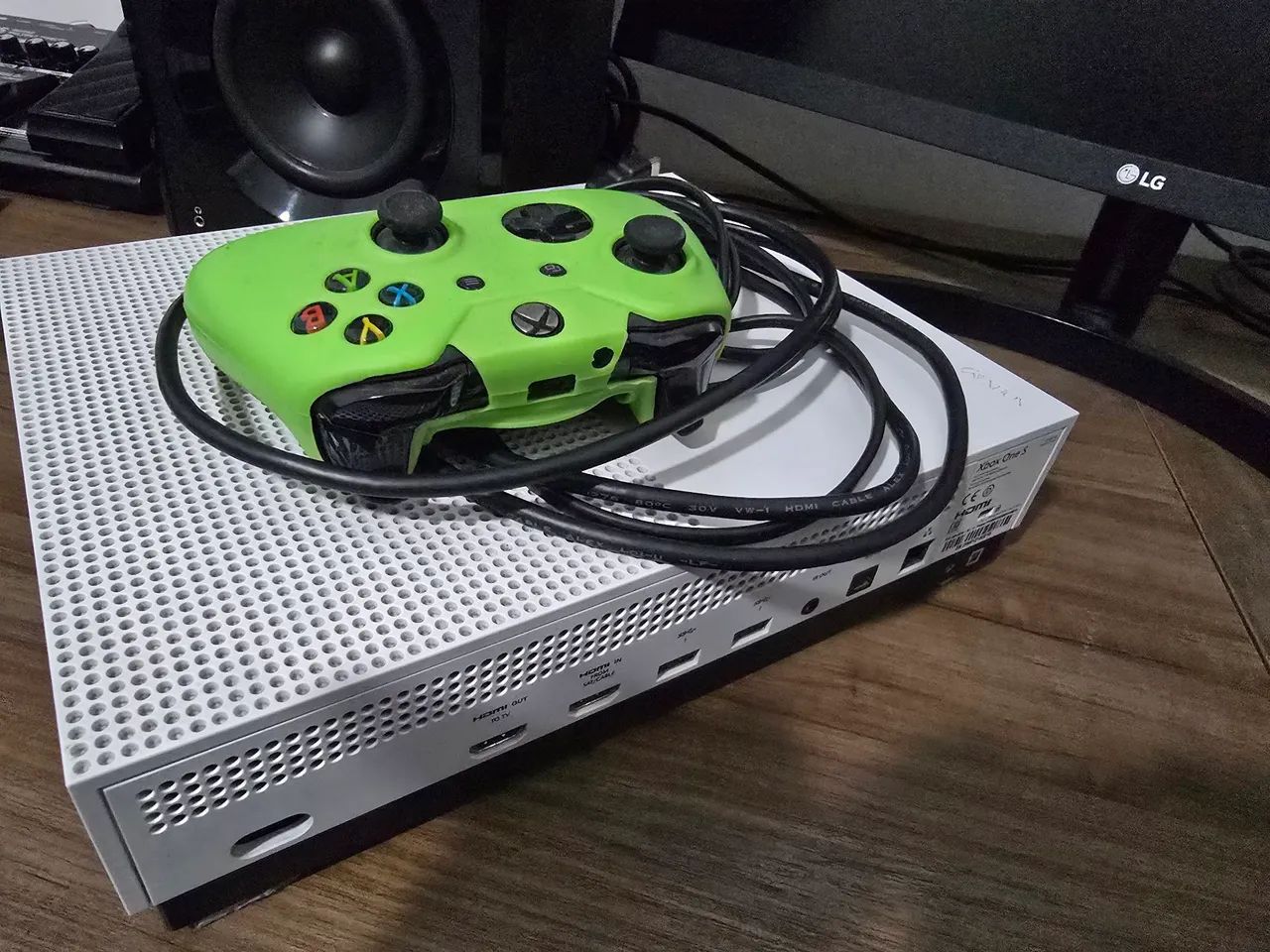 XBOX ONE S 1Tb - Foto 3