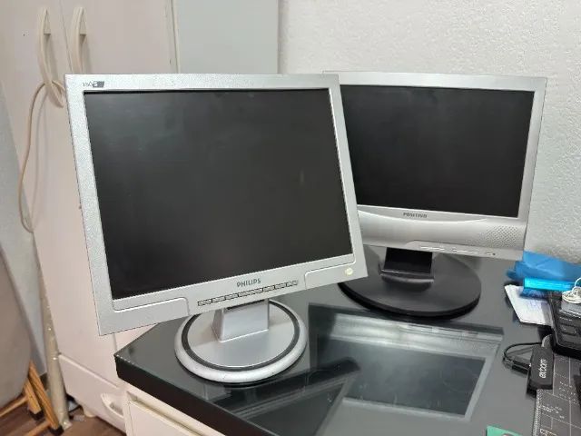 2 Monitores LCD Philips 15" e Positivo 14" - Ótimo Estado - Foto 2