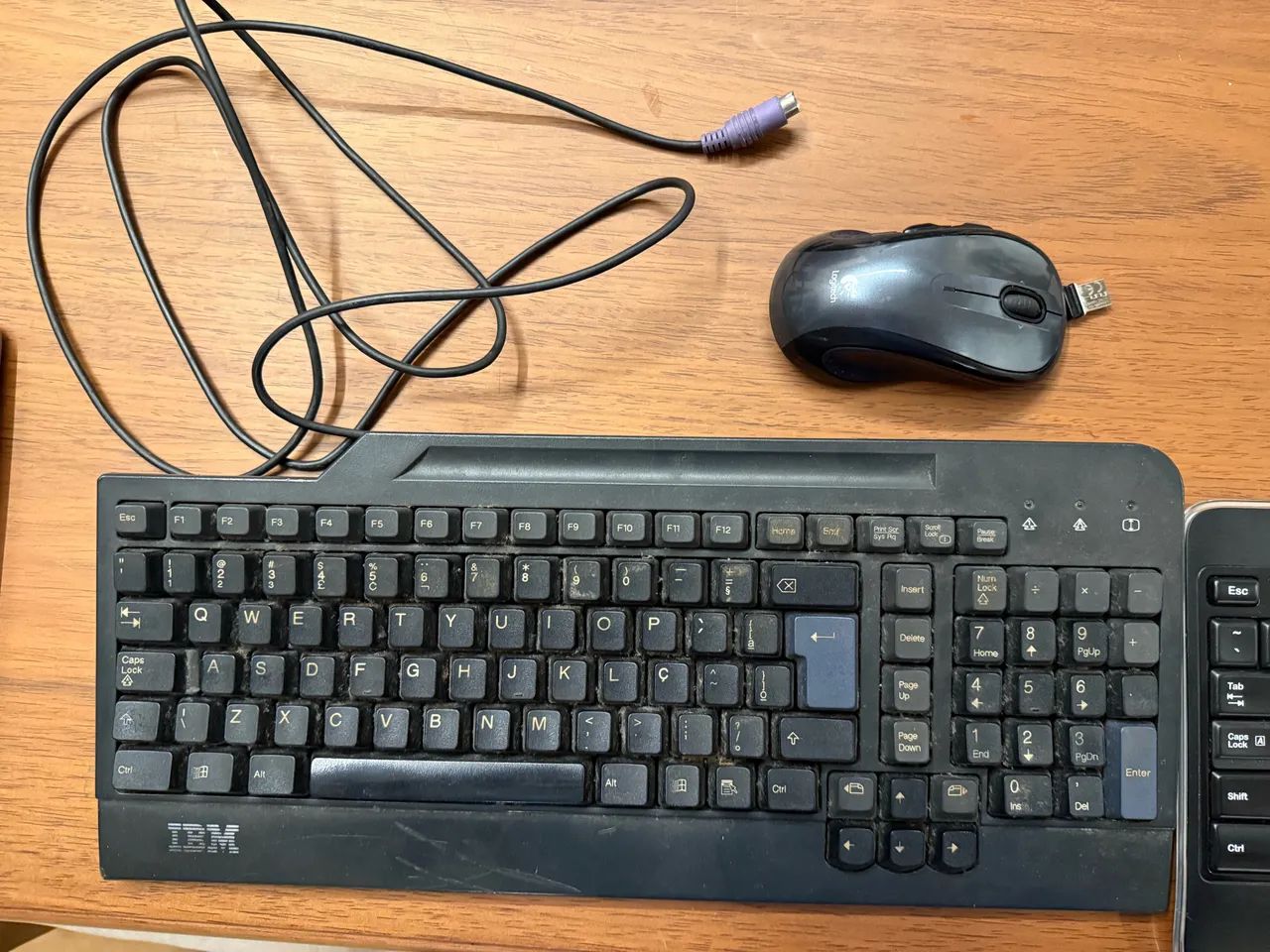 Lote de teclado e mouse, IBM e Logitech - Foto 3