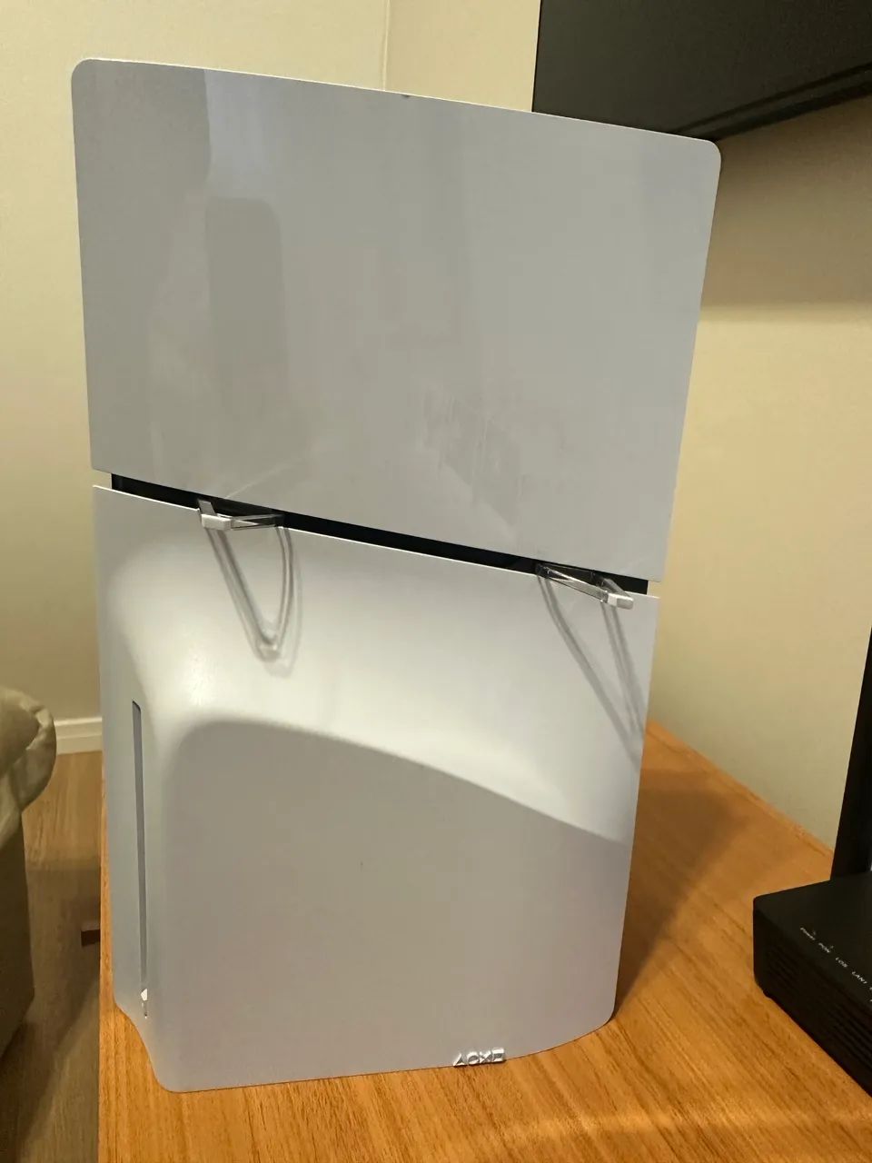 PlayStation 5 com 2 controles e um jogo - Foto 3