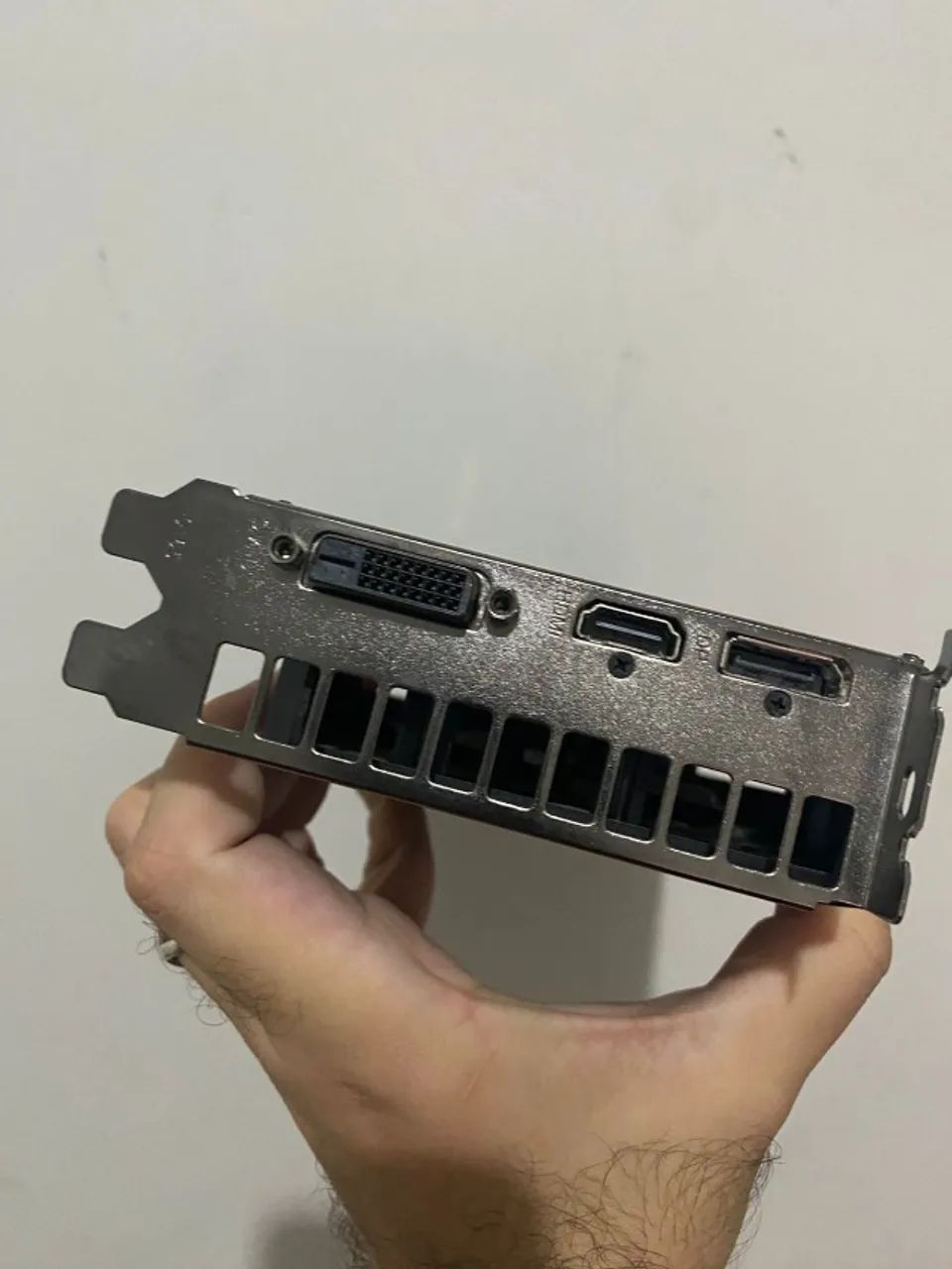 GeForce GTX 1660 Ti 6GB GDDR6 192bits - Foto 4