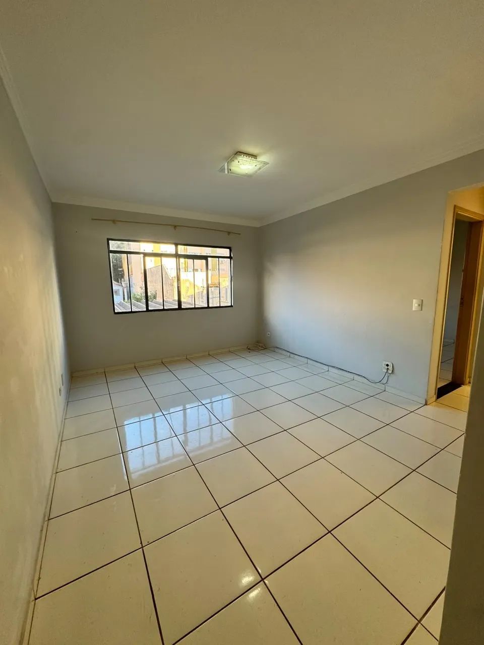 Locação - Apartamento na Zona 07 em Maringá - Foto 2