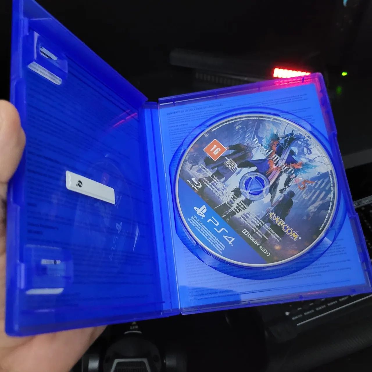Devil May Cry 5 Mídia Física PS4 - Foto 2