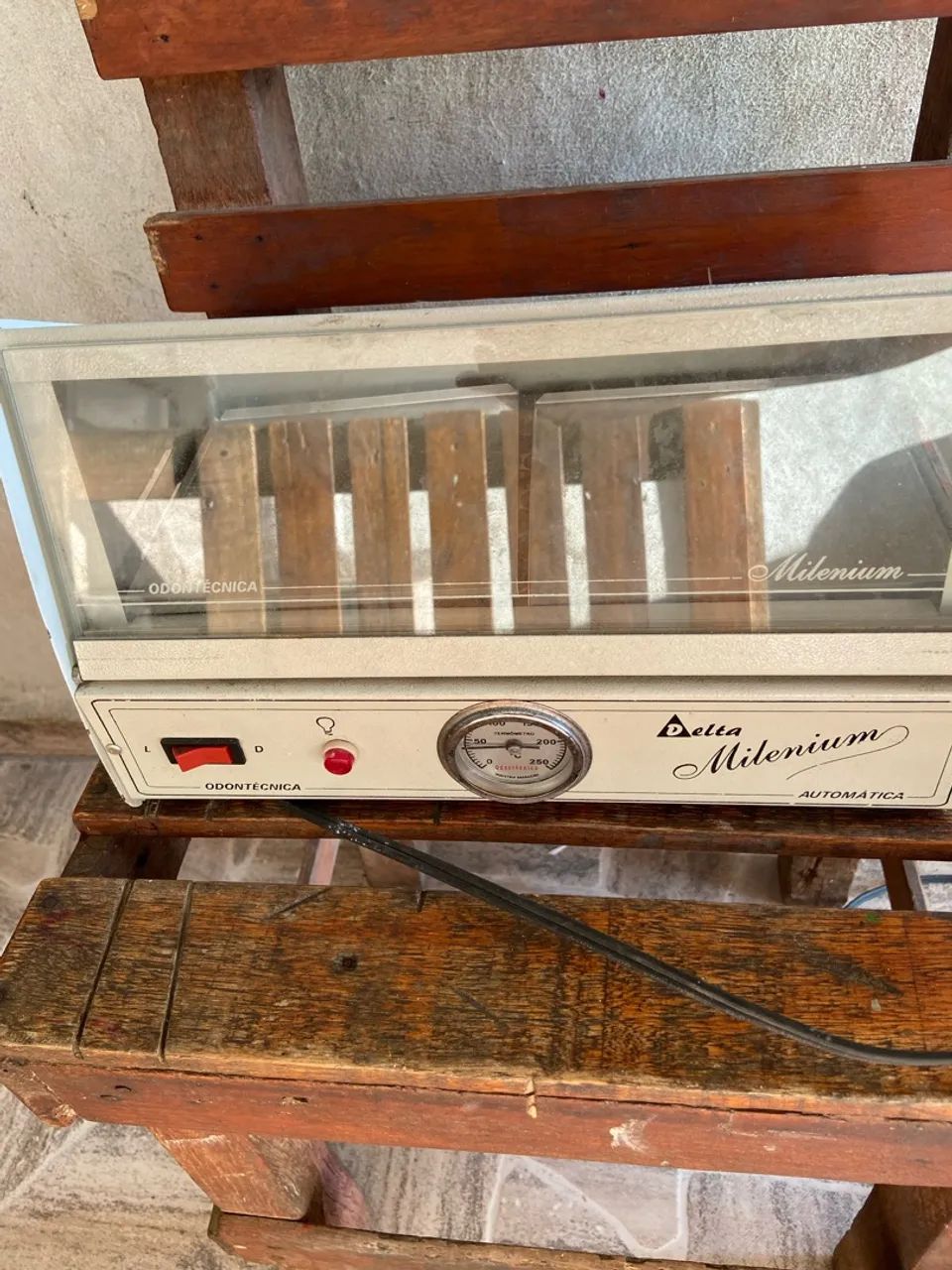 Estufa esterilizadora Delta Milenium Automática - Funcionando valor a negociar 