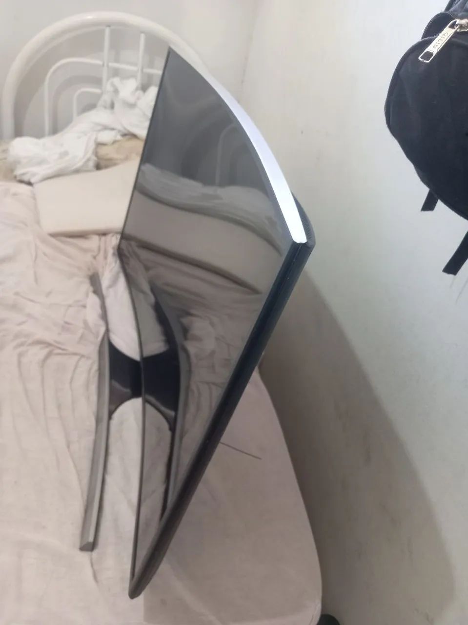 2 tvs para retirada de peças uma sansung, e uma philco - Foto 3