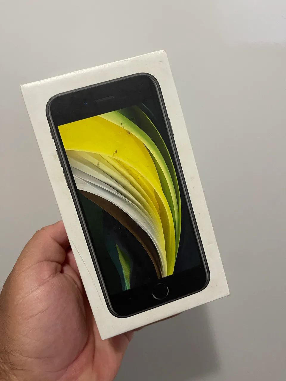 IPHONE SE 64g 2 geração - Celulares e Smartphones - Bancários