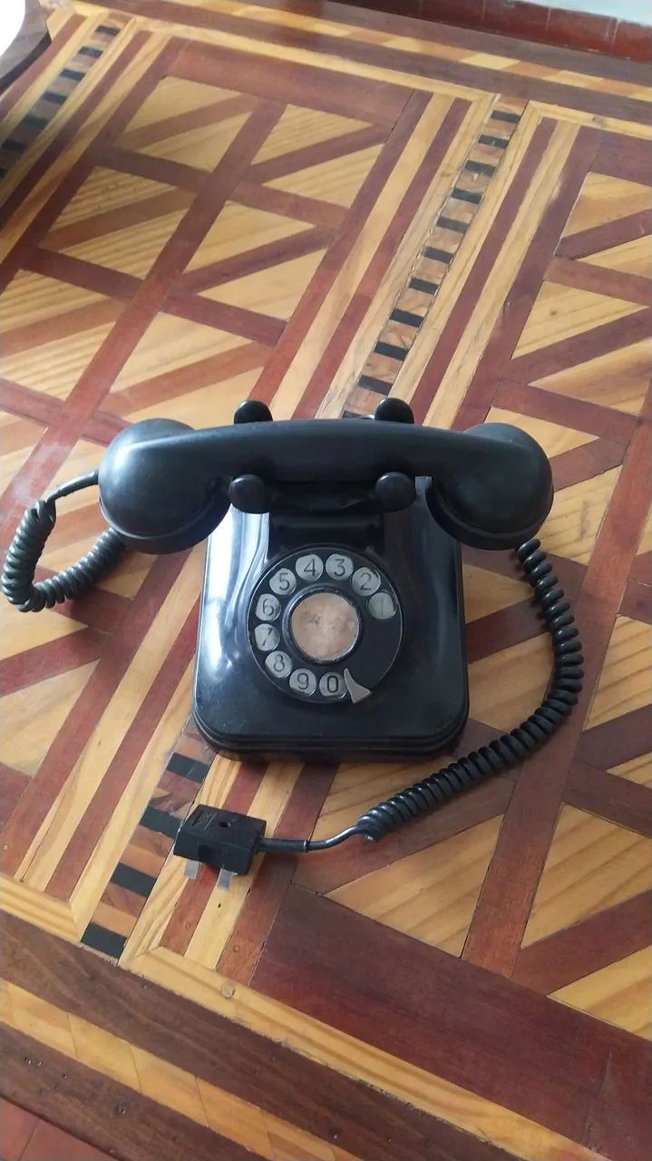 Telefone baquelite 